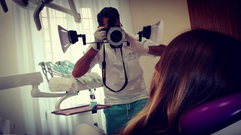 dentista consulente immagine