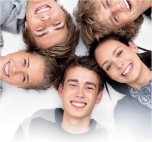 dr gallone è specializzato nell'ortodonzia linguale anche negli adolescenti